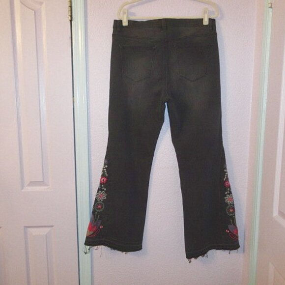 DG2 Diane Gilman Embroidered Flare Jeans Size 14 P Virtual Stretch Denim Boho - Picture 7 of 10